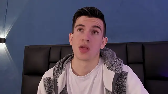 MikaelSlow online show from 11.13.25