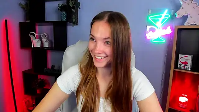 Snapshot of kenzie_x chatting on 09.24.25 kenzie x online show from 09.24.25