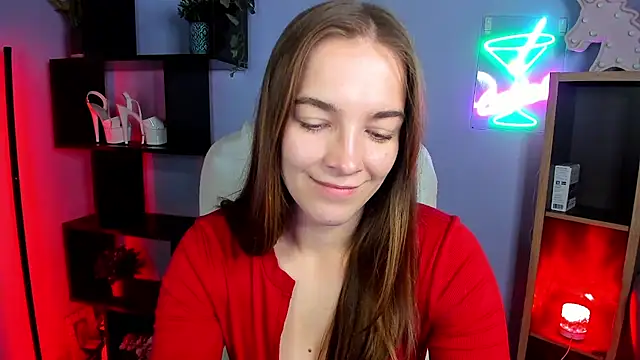 Snapshot of kenzie_x chatting on 10.20.25 kenzie x online show from 10.20.25