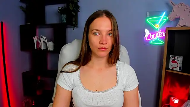 Snapshot of kenzie_x chatting on 10.30.25 kenzie x online show from 10.30.25