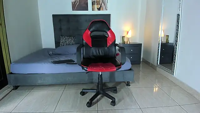 MarilynDavies online show from 01.24.25