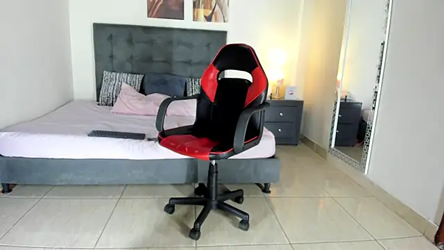 MarilynDavies online show from 02.10.25