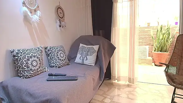 MarilynDavies online show from 03.22.25