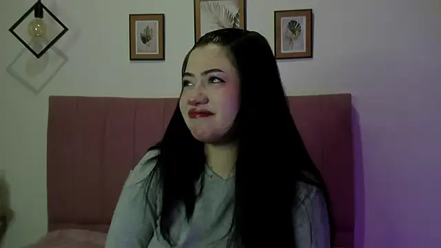 GENNESIS LOVE online show from 11.05.25