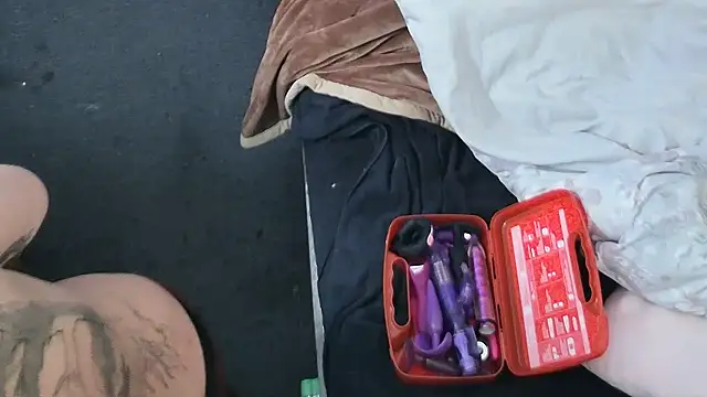 Snapshot of ROCKHARDDADDY86 chatting on 02.09.26 ROCKHARDDADDY86 online show from 02.09.26