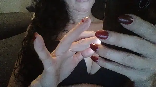 MarikaMilff online show from 01.05.25