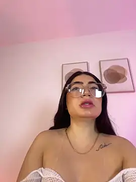 Mia 222 online show from 05.08.26