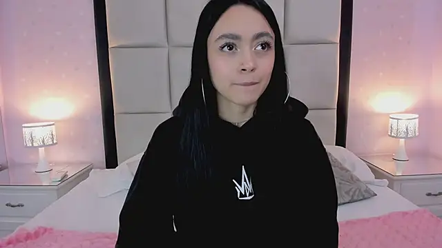 HannaClarrk  online show from 01.22.25