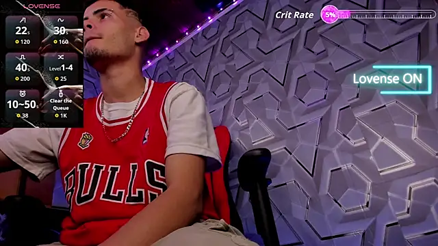 Snapshot of _white_fox_1 chatting on 11.26.25 white fox 1 online show from 11.26.25