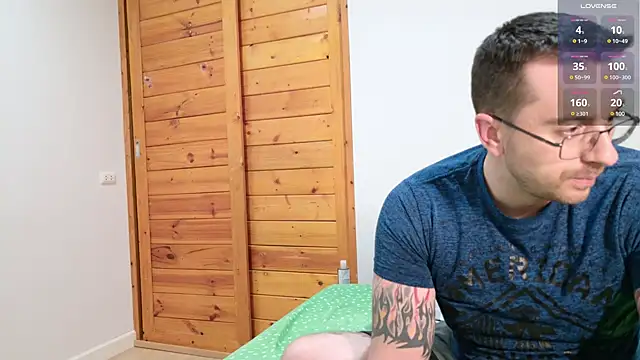 Snapshot of JayXCee_Official chatting on 12.08.24 JayXCee Official online show from 12.08.24