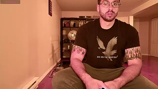 Snapshot of JayXCee_Official chatting on 11.02.25 JayXCee Official online show from 11.02.25