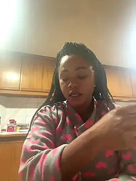 Snapshot of Noviostoxico chatting on 11.20.25 Noviostoxico online show from 11.20.25