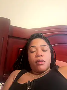 Snapshot of Noviostoxico chatting on 11.25.25 Noviostoxico online show from 11.25.25