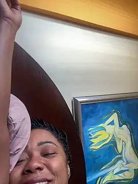 Snapshot of Noviostoxico chatting on 12.05.25 Noviostoxico online show from 12.05.25