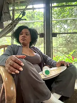 Snapshot of Noviostoxico chatting on 12.16.25 Noviostoxico online show from 12.16.25