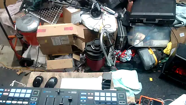 tongueispowerr6d9 online show from 12.09.24