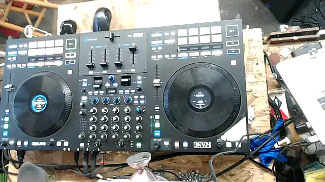 tongueispowerr6d9 online show from 12.09.24