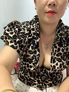 Baby-bigtits online show from 03.08.25