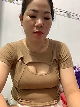 Baby-bigtits online show from 03.09.25