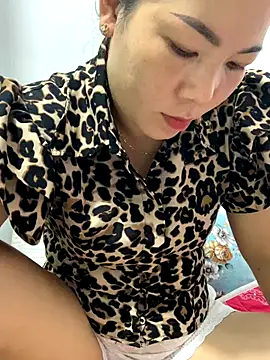 Baby-bigtits online show from 11.17.25