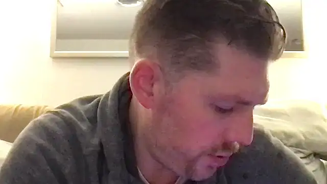 Snapshot of Rock_Pierce chatting on 02.08.25 Rock Pierce online show from 02.08.25