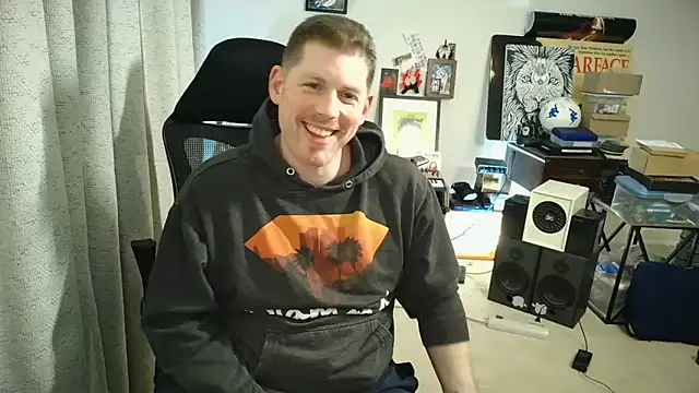 Snapshot of Rock_Pierce chatting on 10.23.25 Rock Pierce online show from 10.23.25