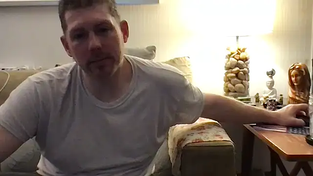 Snapshot of Rock_Pierce chatting on 10.30.25 Rock Pierce online show from 10.30.25