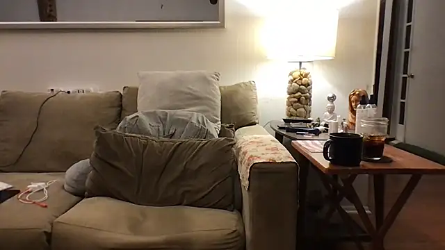 Snapshot of Rock_Pierce chatting on 11.02.25 Rock Pierce online show from 11.02.25