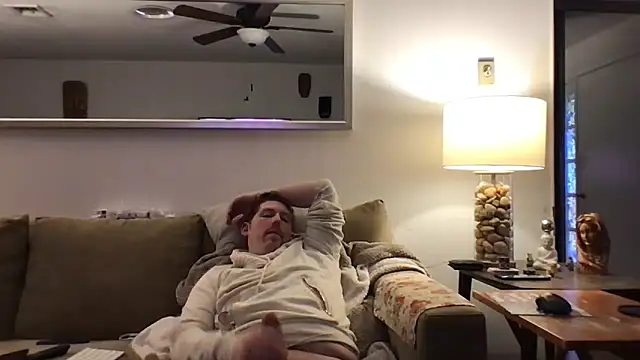 Snapshot of Rock_Pierce chatting on 12.01.25 Rock Pierce online show from 12.01.25