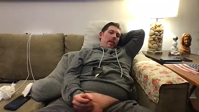 Snapshot of Rock_Pierce chatting on 12.15.25 Rock Pierce online show from 12.15.25