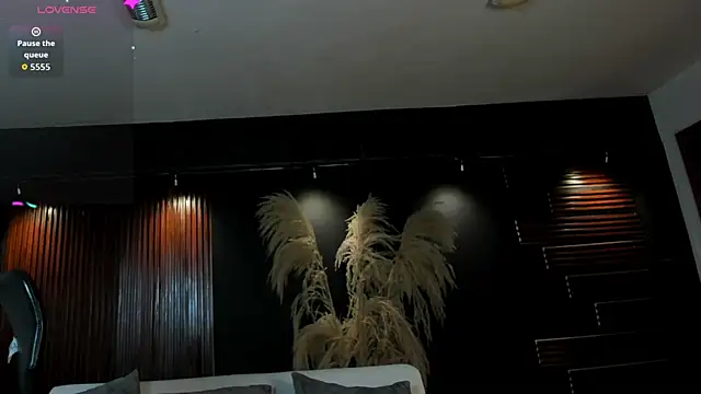 IsabellaaJoness online show from 10.12.25