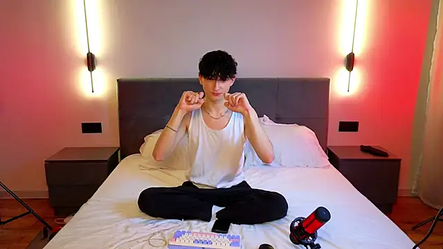 AmondCor online show from 09.24.25