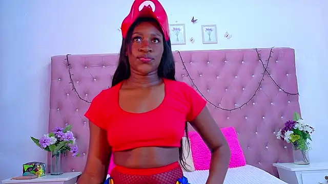 Snapshot of CoralHarrinson chatting on 10.31.25 CoralHarrinson online show from 10.31.25