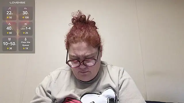 Snapshot of EmberCum chatting on 02.06.25 EmberCum online show from 02.06.25