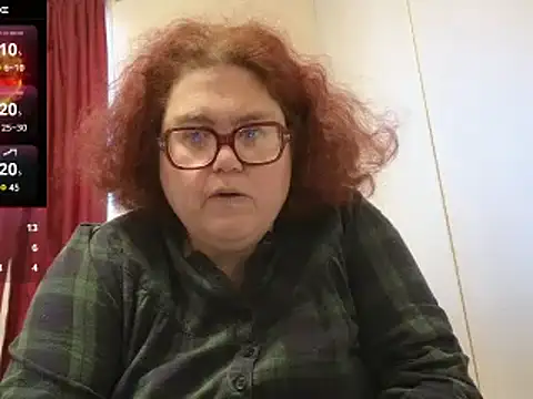 Snapshot of EmberCum chatting on 03.01.25 EmberCum online show from 03.01.25