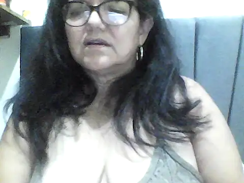 kassandra02 online show from 10.13.25