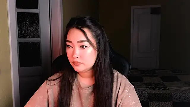 Erica Wayne online show from 01.11.25