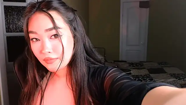 Erica Wayne online show from 01.11.25