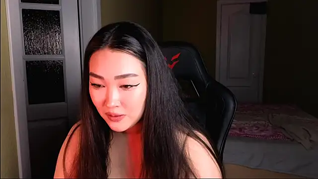 Erica Wayne online show from 01.26.25