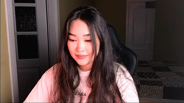 Erica Wayne online show from 02.08.25