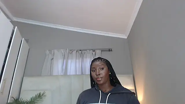 Snapshot of naughtyblackdolie chatting on 05.07.26 naughtyblackdolie online show from 05.07.26