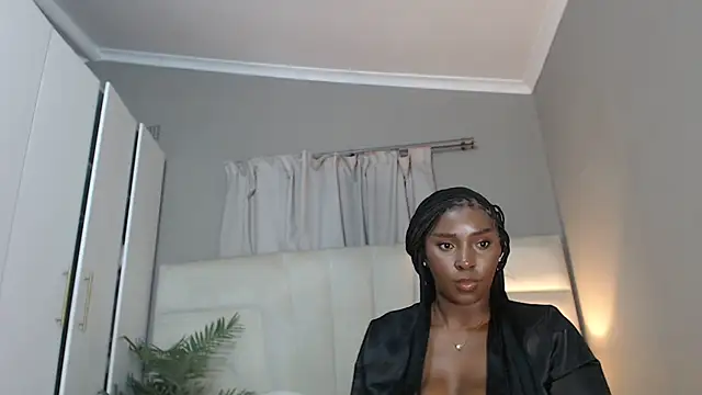 Snapshot of naughtyblackdolie chatting on 05.09.26 naughtyblackdolie online show from 05.09.26