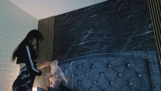 Snapshot of diosagolden chatting on 11.02.25 diosagolden online show from 11.02.25