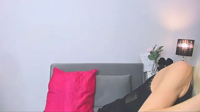 CrystalHotty online show from 01.08.25