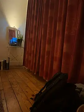 Snapshot of alexheels_boots chatting on 03.19.25 alexheels boots online show from 03.19.25