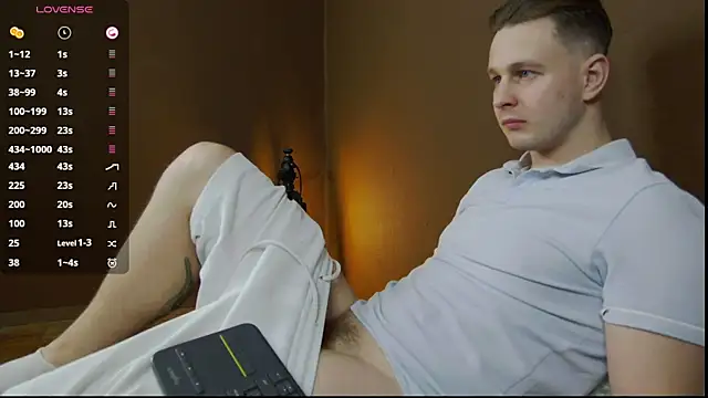 Snapshot of charlie_smiley chatting on 12.06.24 charlie smiley online show from 12.06.24