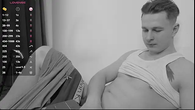 Snapshot of charlie_smiley chatting on 01.23.25 charlie smiley online show from 01.23.25