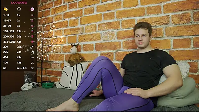 Snapshot of charlie_smiley chatting on 01.10.26 charlie smiley online show from 01.10.26