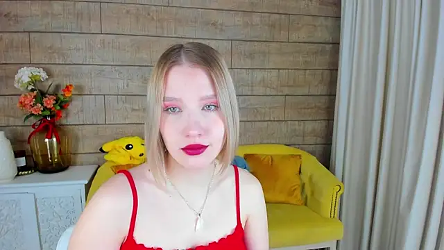 LiliLinn online show from 02.26.25