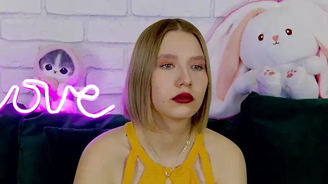 LiliLinn online show from 03.05.25